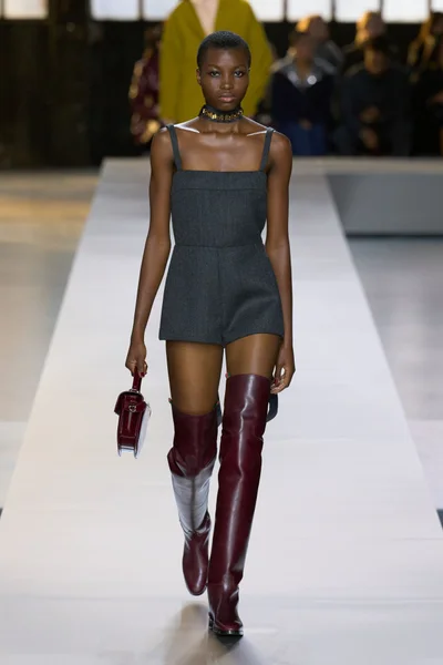 Look 2